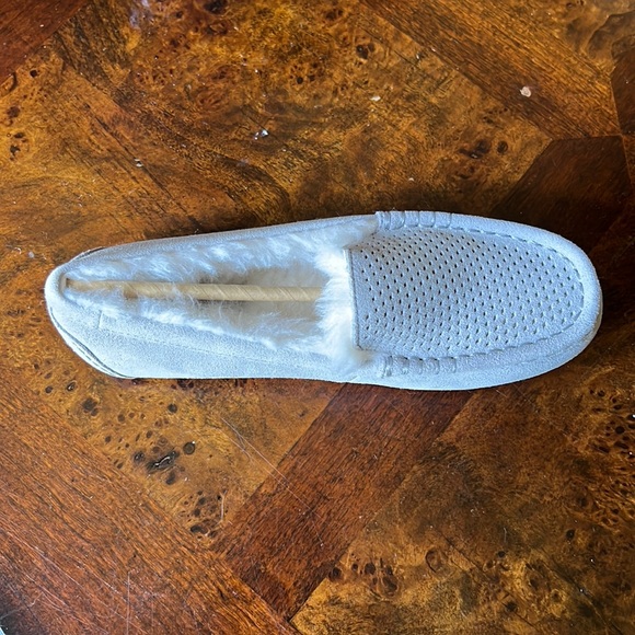 Koolaburra Shoes Koolaburra By Ugg Womens Lezly Perforated Slippers